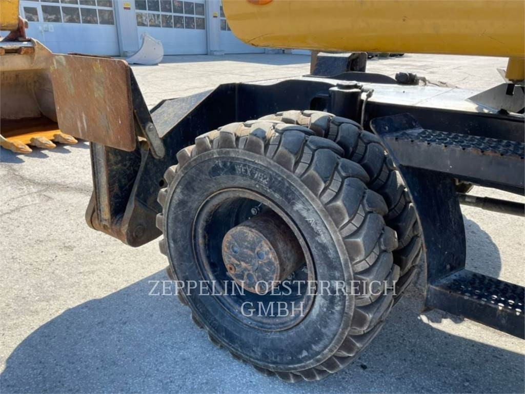 Máquina de outro CAT M316D: foto 13