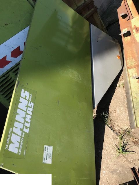 Claas Dominator - Klapa Osłona - Carroceria e exterior por Ceifeira debulhadora: foto 1 Claas Dominator - Klapa Osłona - Carroceria e exterior por Ceifeira debulhadora: foto 1