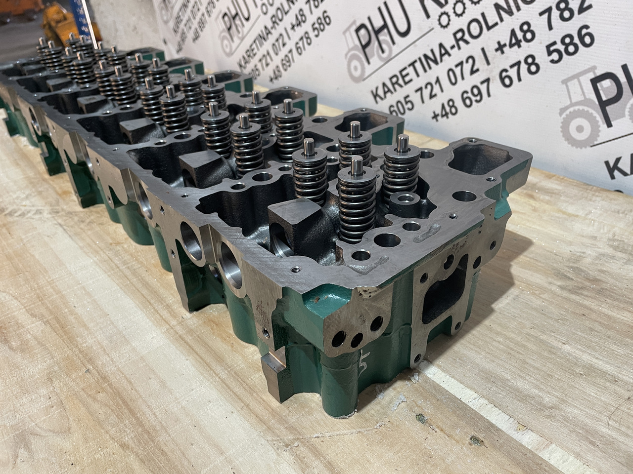 Cabeça do motor por Máquina agrícola Deutz TCD2013 - głowica cylindrów kompletna NOWA 04900635: foto 6