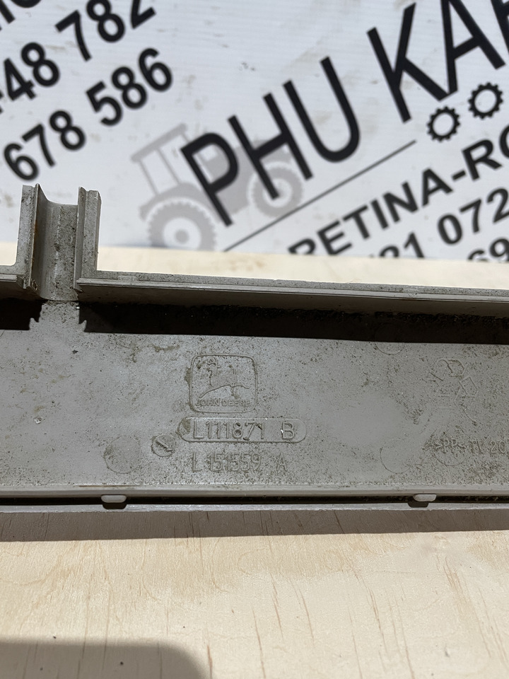 John Deere 6920S - plastik panel wnętrza L111871 L159114 - Cabine e interior por Máquina agrícola: foto 3 John Deere 6920S - plastik panel wnętrza L111871 L159114 - Cabine e interior por Máquina agrícola: foto 3