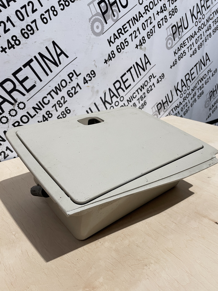 John Deere 6920S - schowek L153749 - Cabine e interior por Máquina agrícola: foto 2 John Deere 6920S - schowek L153749 - Cabine e interior por Máquina agrícola: foto 2