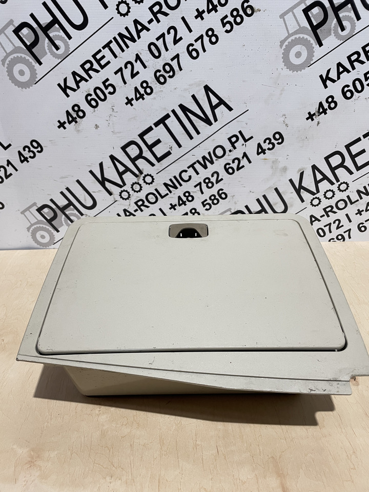 John Deere 6920S - schowek L153749 - Cabine e interior por Máquina agrícola: foto 1 John Deere 6920S - schowek L153749 - Cabine e interior por Máquina agrícola: foto 1