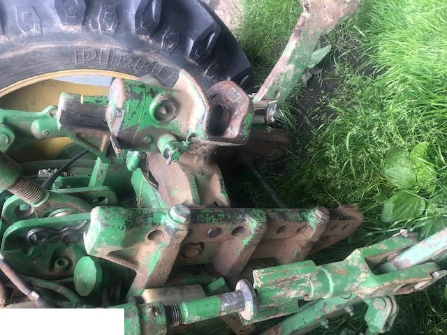 John Deere - Prowadnice Zaczepu - Estrutura/ Châssis por Máquina agrícola: foto 1 John Deere - Prowadnice Zaczepu - Estrutura/ Châssis por Máquina agrícola: foto 1