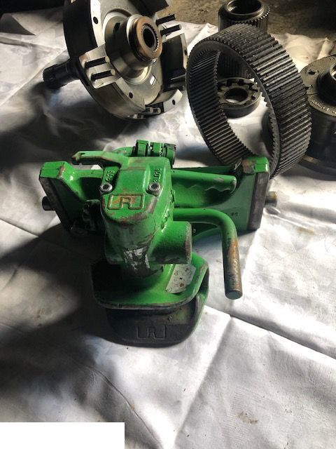 John Deere - Zaczep 33cm - Estrutura/ Châssis por Máquina agrícola: foto 1 John Deere - Zaczep 33cm - Estrutura/ Châssis por Máquina agrícola: foto 1