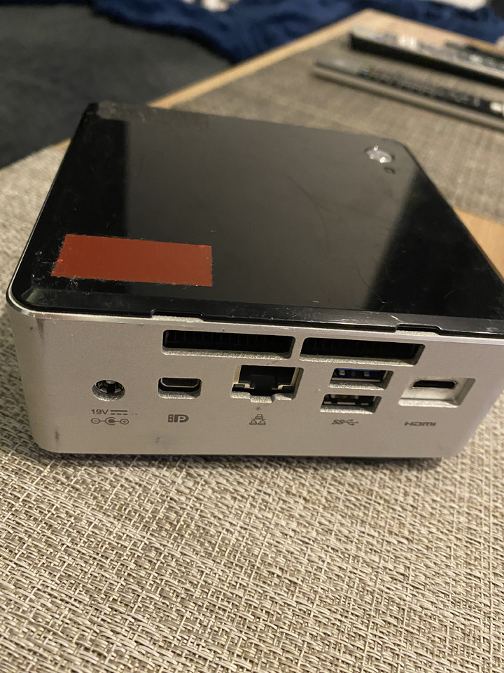 Mikrokomputer Mini PC Intel NUC5i5RYH - Ferramenta/ Equipamento: foto 2 Mikrokomputer Mini PC Intel NUC5i5RYH - Ferramenta/ Equipamento: foto 2