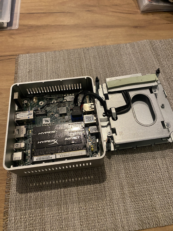 Mikrokomputer Mini PC Intel NUC5i5RYH - Ferramenta/ Equipamento: foto 4 Mikrokomputer Mini PC Intel NUC5i5RYH - Ferramenta/ Equipamento: foto 4