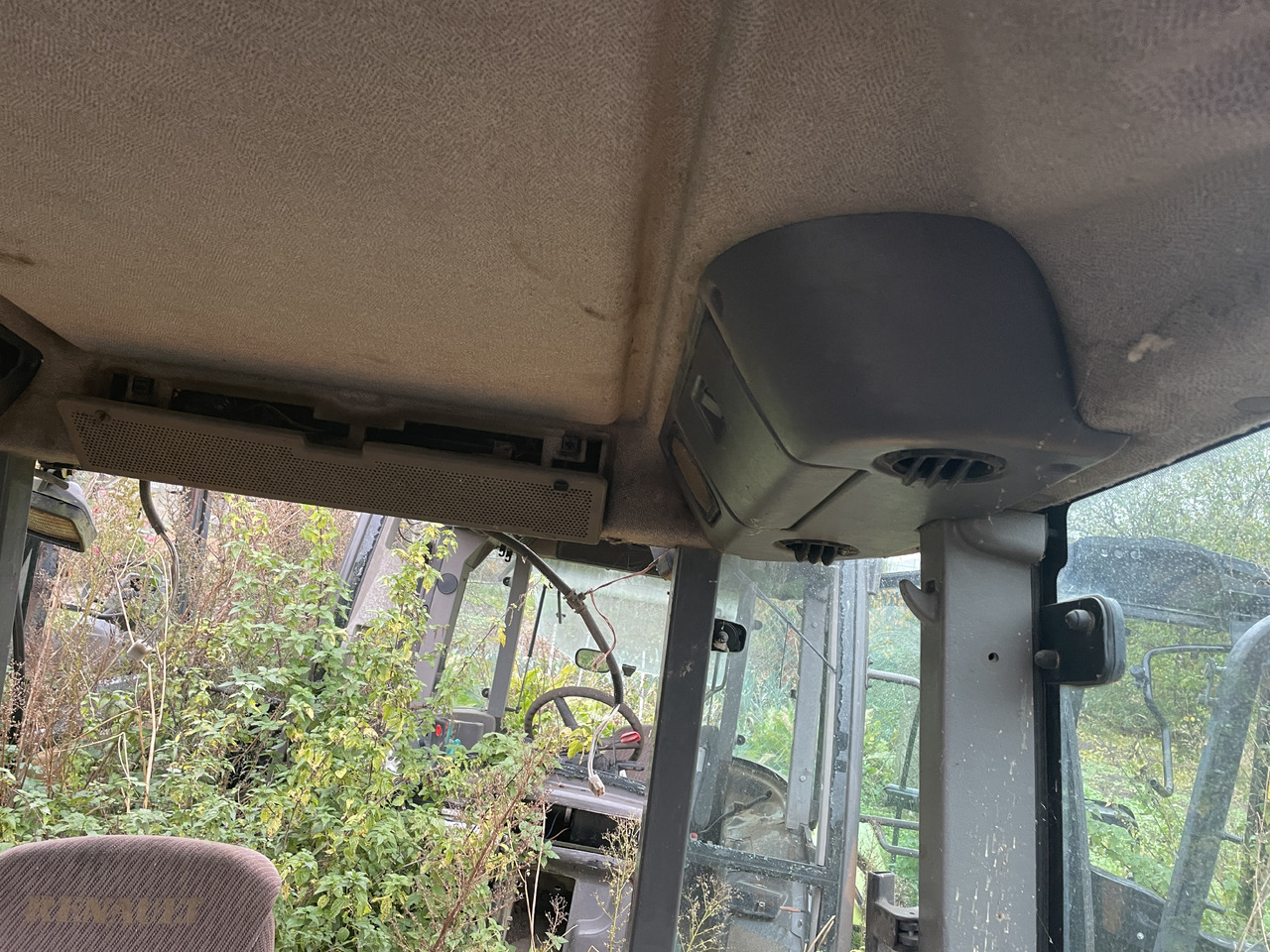 Cabine por Máquina agrícola New Holland Renault Ares - kabina kompletna: foto 8