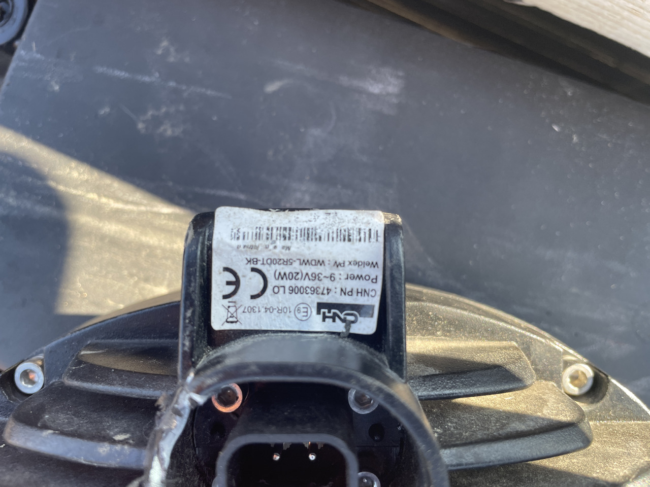 New Holland T7 - lampa robocza 47363006 - Iluminação por Máquina agrícola: foto 2 New Holland T7 - lampa robocza 47363006 - Iluminação por Máquina agrícola: foto 2