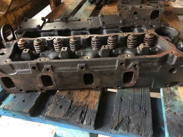 Cabeça do motor por Máquina agrícola Perkins 1104-44 - Głowica: foto 6