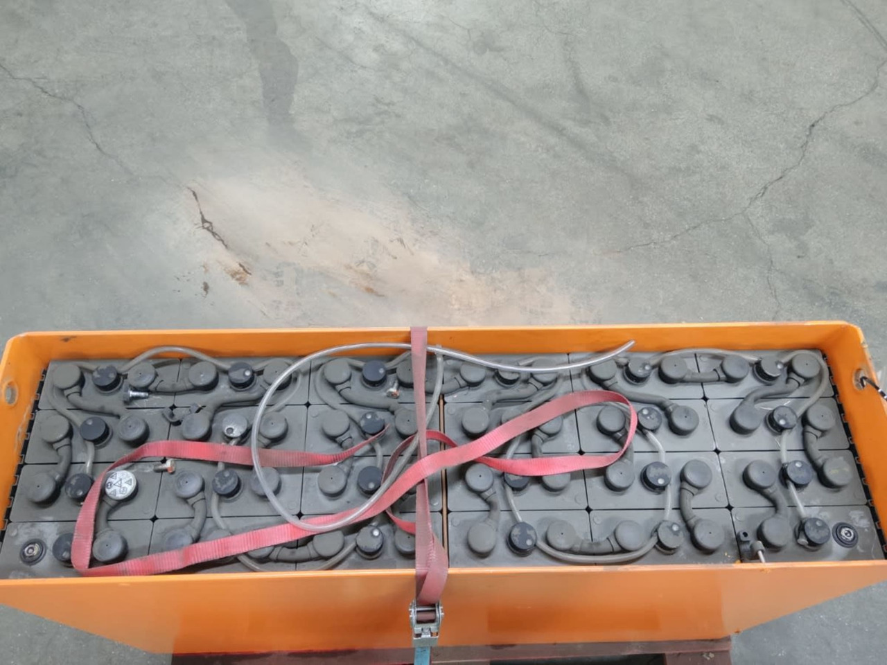 AVB 48V 360Ah - Bateria automotiva por Equipamento de movimentação: foto 4 AVB 48V 360Ah - Bateria automotiva por Equipamento de movimentação: foto 4