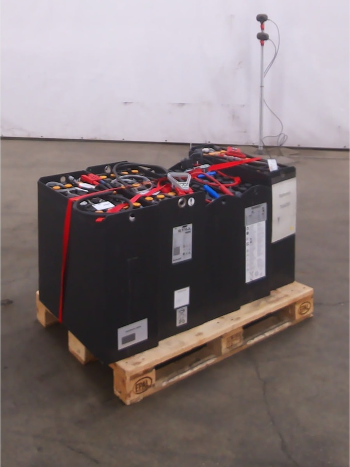 Battery Package 5x Batteries - Bateria automotiva por Equipamento de movimentação: foto 1 Battery Package 5x Batteries - Bateria automotiva por Equipamento de movimentação: foto 1