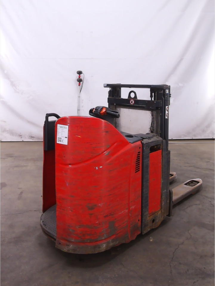 Linde D12P - Stacker: foto 3 Linde D12P - Stacker: foto 3