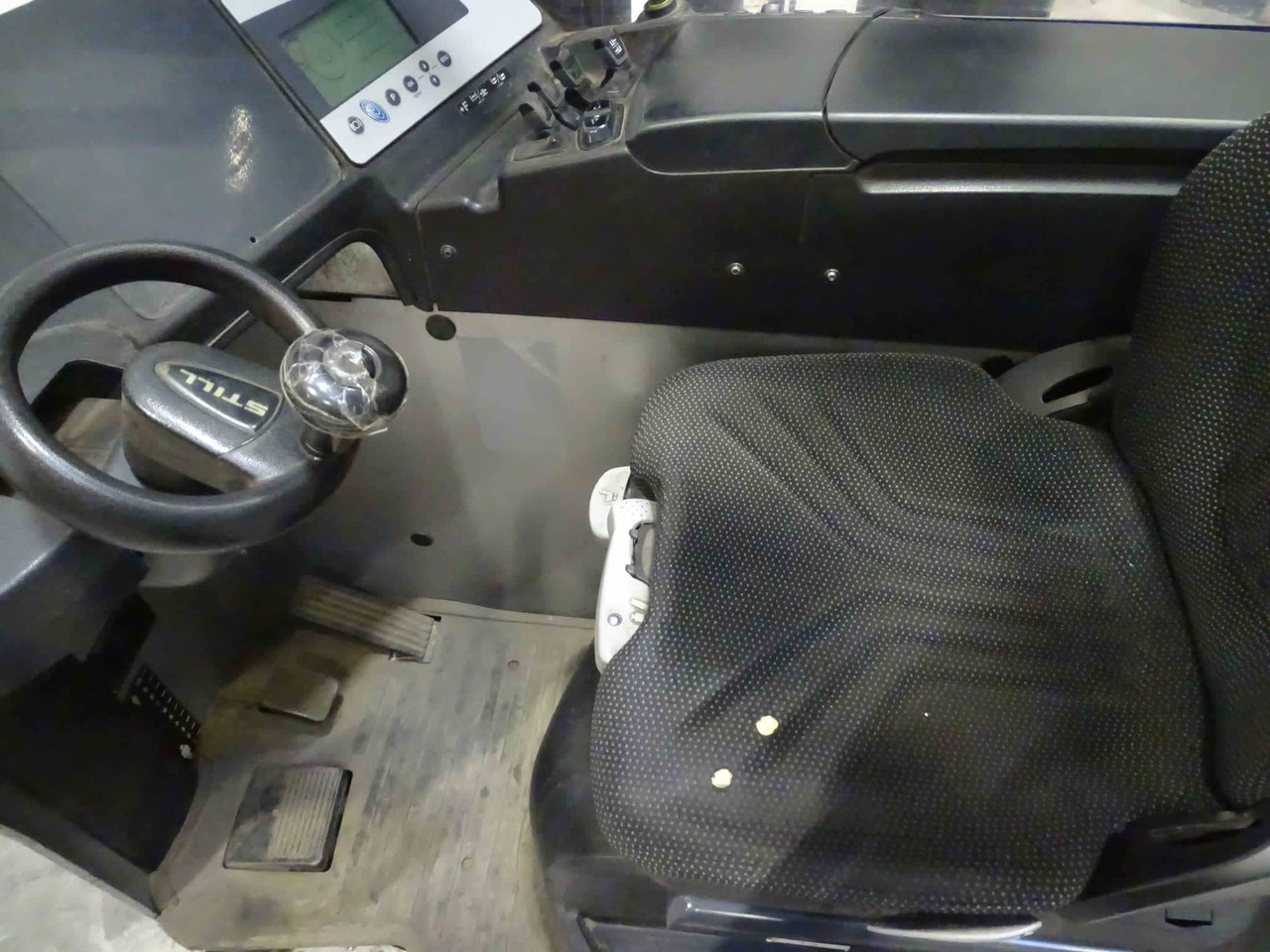 STILL FM-X17 - Empilhador retráctil: foto 4 STILL FM-X17 - Empilhador retráctil: foto 4