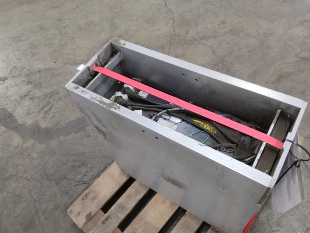 Saft 24V 205Ah/LiIon - Bateria automotiva por Equipamento de movimentação: foto 3 Saft 24V 205Ah/LiIon - Bateria automotiva por Equipamento de movimentação: foto 3