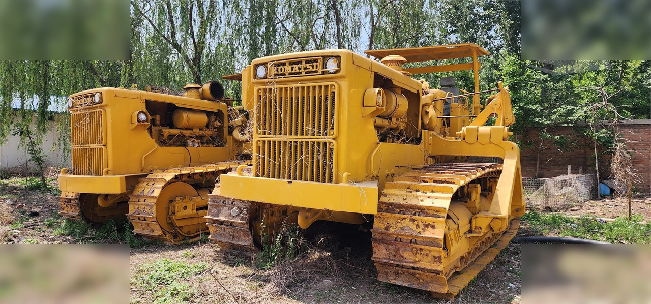 1990 KOMATSU D155C - Colocar tubos: foto 1 1990 KOMATSU D155C - Colocar tubos: foto 1