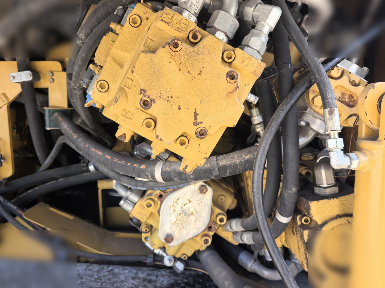 2010 CATERPILLAR AP-655D - Acabadora: foto 3 2010 CATERPILLAR AP-655D - Acabadora: foto 3