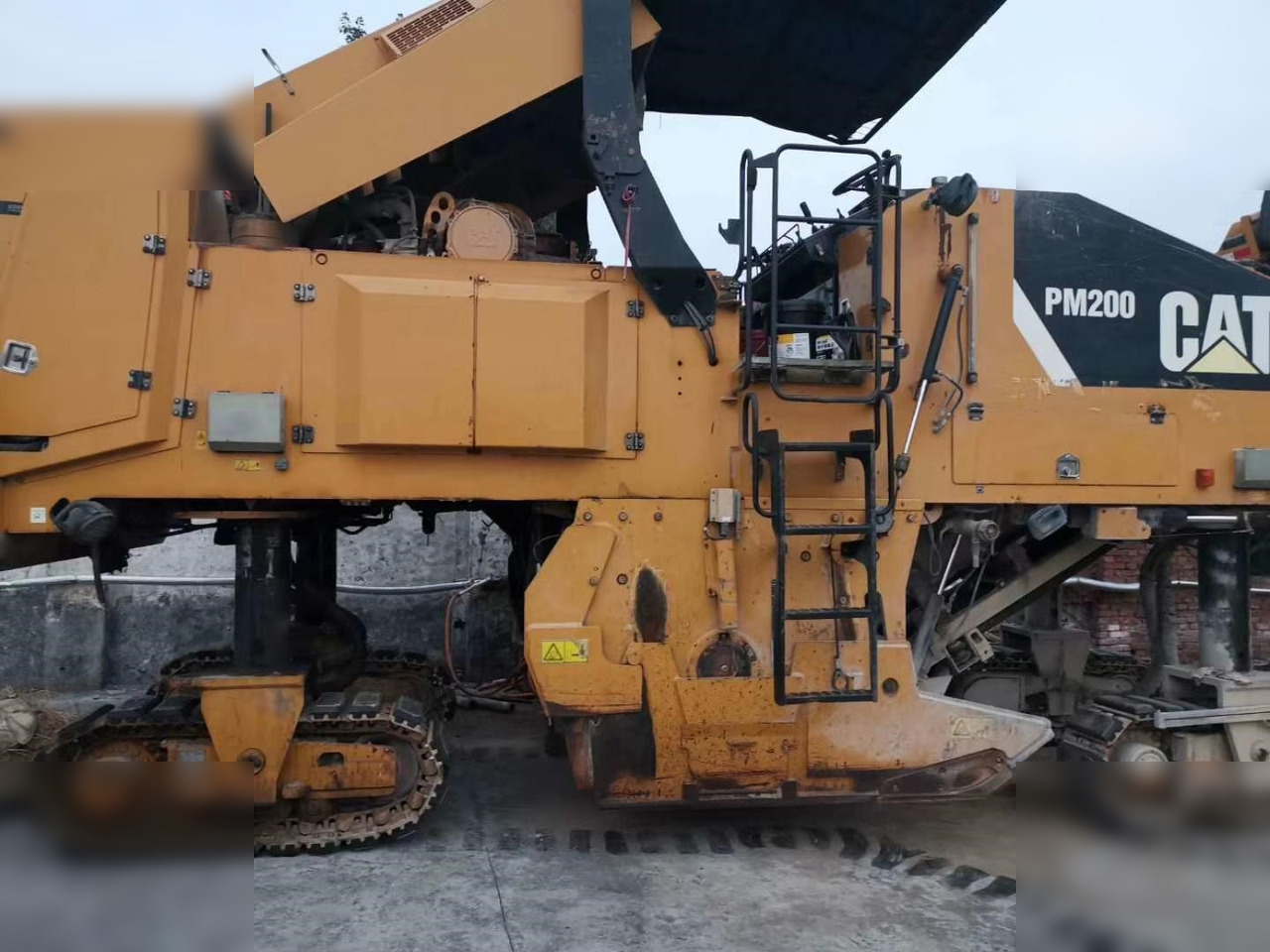 2011 CATERPILLAR PM-200 - Aplainadora (Fresadora): foto 5 2011 CATERPILLAR PM-200 - Aplainadora (Fresadora): foto 5