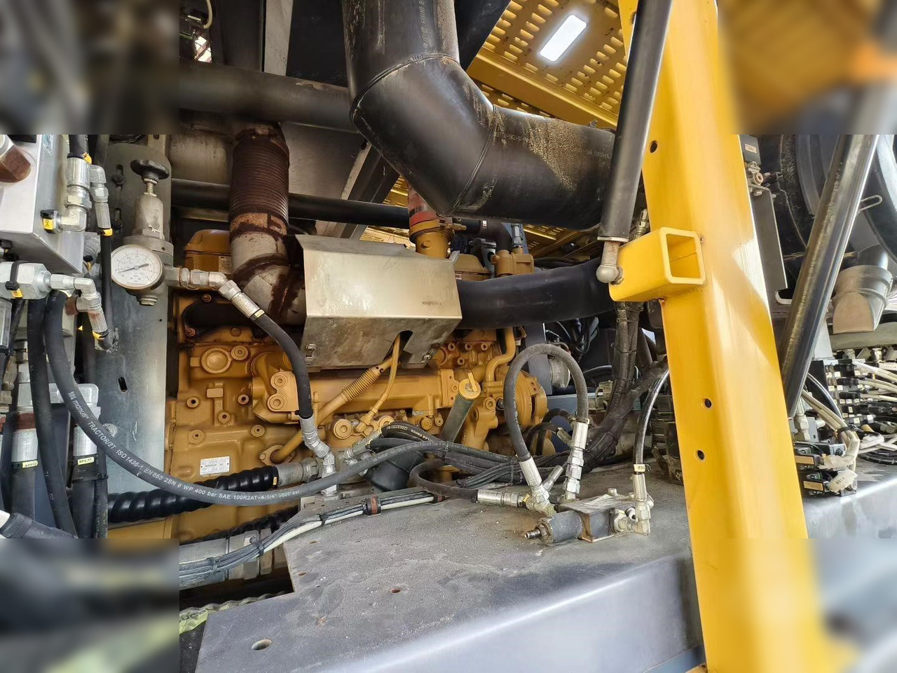 2012 ATLAS COPCO ROC L6H-54 - Máquina de perfuração: foto 5 2012 ATLAS COPCO ROC L6H-54 - Máquina de perfuração: foto 5