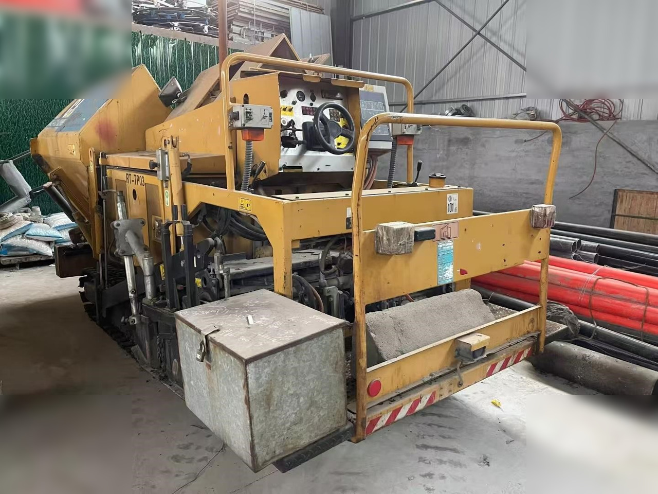2013 CATERPILLAR AP-255E - Acabadora: foto 1 2013 CATERPILLAR AP-255E - Acabadora: foto 1