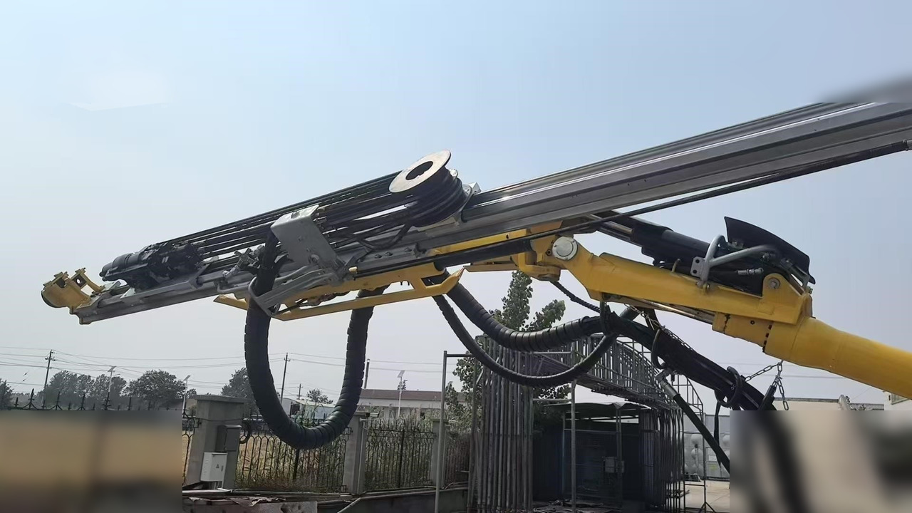 2014 ATLAS COPCO BOOMER 281 - Máquina de perfuração direcional: foto 5 2014 ATLAS COPCO BOOMER 281 - Máquina de perfuração direcional: foto 5