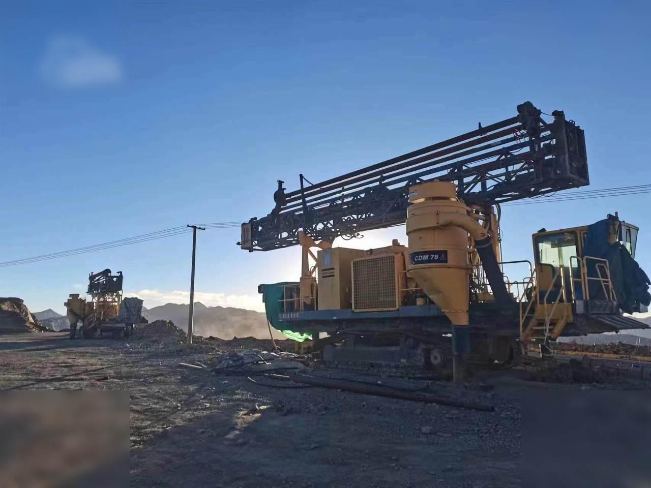 2014 ATLAS COPCO DM75 - Máquina de perfuração: foto 3 2014 ATLAS COPCO DM75 - Máquina de perfuração: foto 3