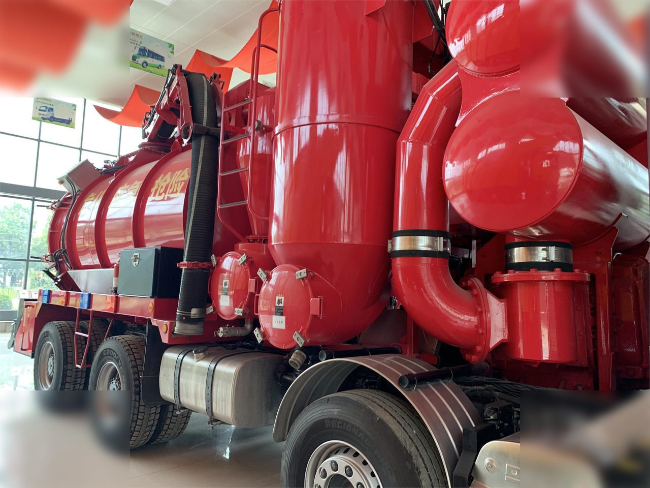 2016 PRESVAC 3150 - Caminhão limpa fossa: foto 2 2016 PRESVAC 3150 - Caminhão limpa fossa: foto 2