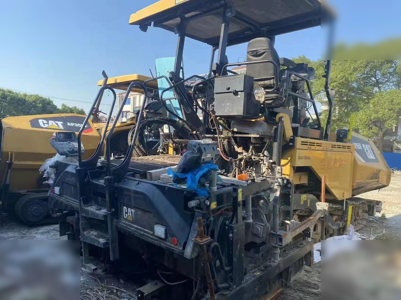 2017 CATERPILLAR AP-655F - Acabadora: foto 1 2017 CATERPILLAR AP-655F - Acabadora: foto 1