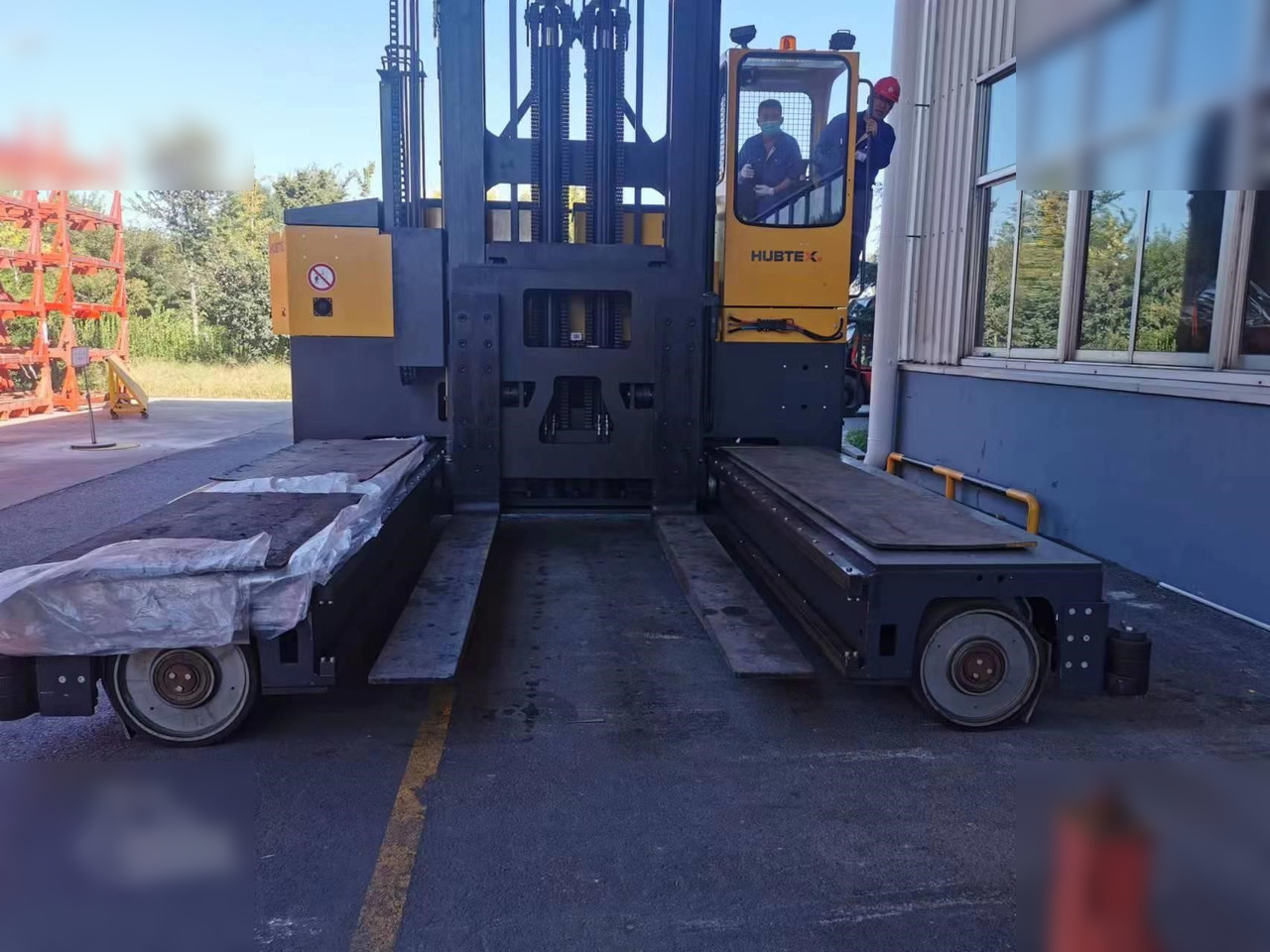 2017 HUBTEX MQ130 - Empilhador lateral: foto 3 2017 HUBTEX MQ130 - Empilhador lateral: foto 3