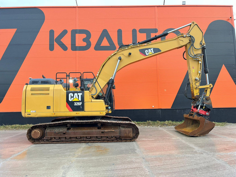 Caterpillar 326 FL 3D / ROTOTILT / AC / CENTRAL LUBRICATION / AUXILIARY HEATER - Escavadora de rastos: foto 5 Caterpillar 326 FL 3D / ROTOTILT / AC / CENTRAL LUBRICATION / AUXILIARY HEATER - Escavadora de rastos: foto 5
