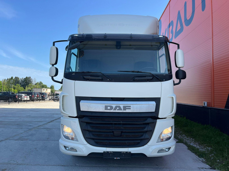DAF CF 370 6x2*4 HULTSTEINS HS / BOX L=8744 mm - Camião frigorífico: foto 2 DAF CF 370 6x2*4 HULTSTEINS HS / BOX L=8744 mm - Camião frigorífico: foto 2