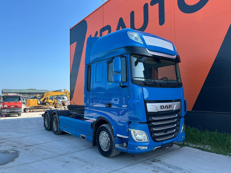 DAF XF 530 6x2 CHASSIS L=6120 mm - Camião chassi: foto 4 DAF XF 530 6x2 CHASSIS L=6120 mm - Camião chassi: foto 4