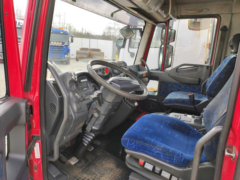 Iveco Eurocargo 120E22 E4 FOR PARTS / F4AE3681 ENGINE / 2870B.9 GEARBOX - Estrutura/ Châssis por Camião: foto 4 Iveco Eurocargo 120E22 E4 FOR PARTS / F4AE3681 ENGINE / 2870B.9 GEARBOX - Estrutura/ Châssis por Camião: foto 4