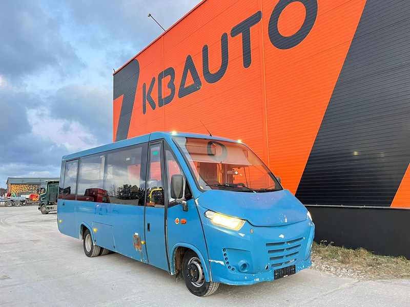 Iveco Kapena Thesi 7 PCS AVAILABLE /EURO 6 / 27 SEATS+5 STANDING / AC / AUXILIARY HEATING - Minibus, Furgão de passageiros: foto 1 Iveco Kapena Thesi 7 PCS AVAILABLE /EURO 6 / 27 SEATS+5 STANDING / AC / AUXILIARY HEATING - Minibus, Furgão de passageiros: foto 1