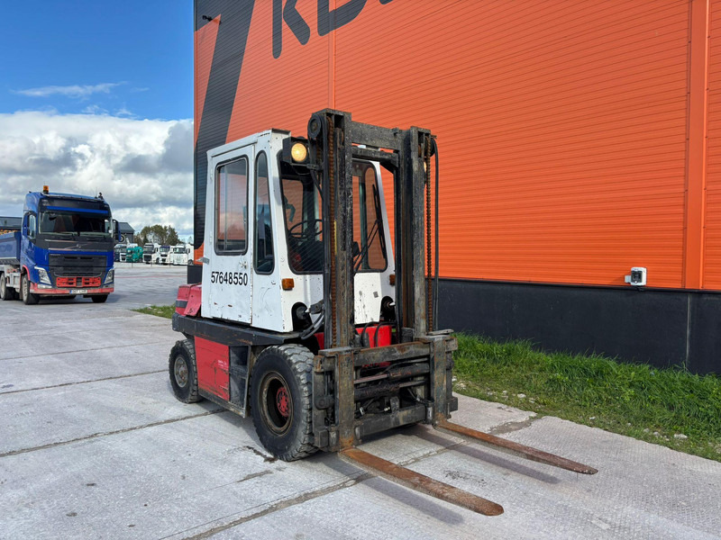 Kalmar DB 4-500 - Empilhadeira a diesel: foto 3 Kalmar DB 4-500 - Empilhadeira a diesel: foto 3