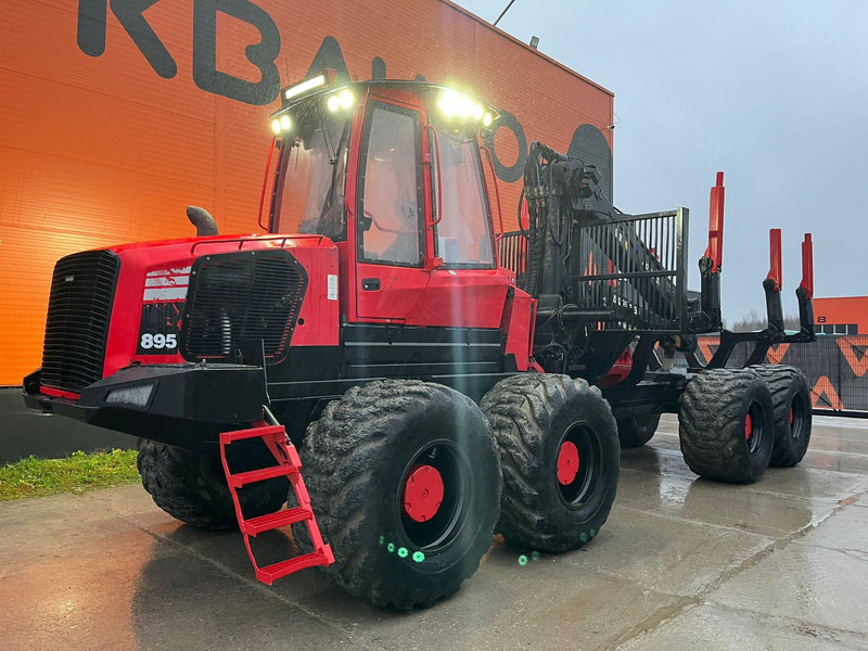 Komatsu 895 8x8 LOADFLEX / CRANE 165F - Reboque florestal: foto 2 Komatsu 895 8x8 LOADFLEX / CRANE 165F - Reboque florestal: foto 2