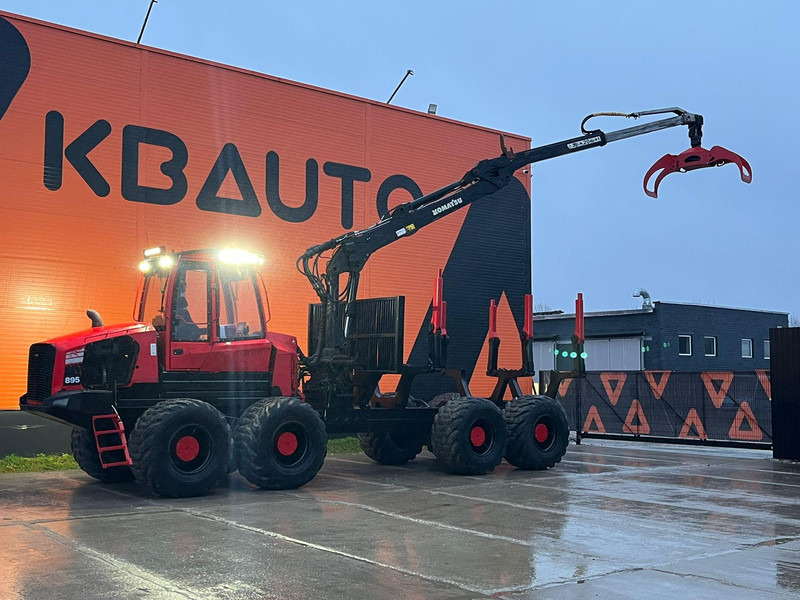 Komatsu 895 8x8 LOADFLEX / CRANE 165F - Reboque florestal: foto 1 Komatsu 895 8x8 LOADFLEX / CRANE 165F - Reboque florestal: foto 1