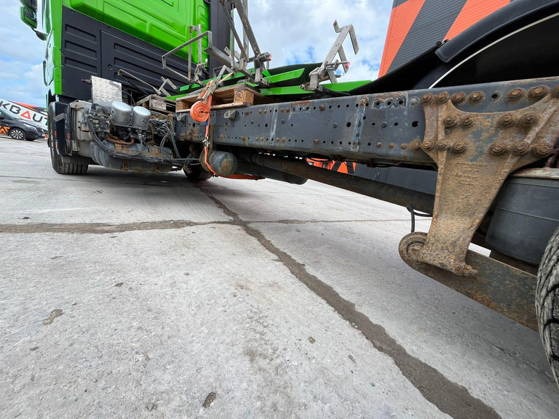 Leasing de Mercedes-Benz Actros 1832 4x2 V6 ENGINE / CHASSIS L=7100 mm Mercedes-Benz Actros 1832 4x2 V6 ENGINE / CHASSIS L=7100 mm: foto 11