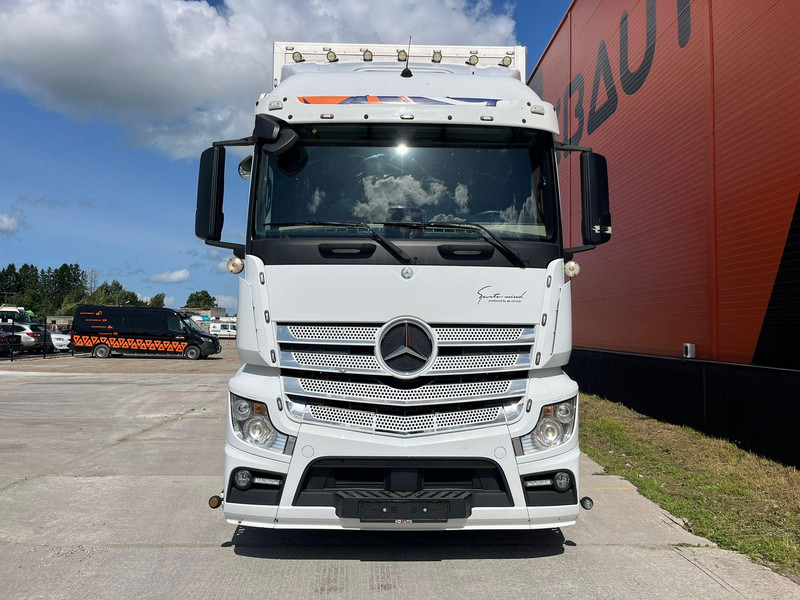 Mercedes-Benz Actros 2551 6x2*4 BOX L=7401mm - Camião furgão: foto 3 Mercedes-Benz Actros 2551 6x2*4 BOX L=7401mm - Camião furgão: foto 3