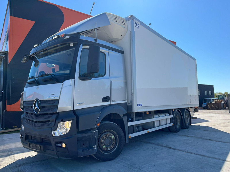 Mercedes-Benz Actros 2551 6x2 LUMIKKO L7 / BOX L=7609 mm - Camião frigorífico: foto 2 Mercedes-Benz Actros 2551 6x2 LUMIKKO L7 / BOX L=7609 mm - Camião frigorífico: foto 2