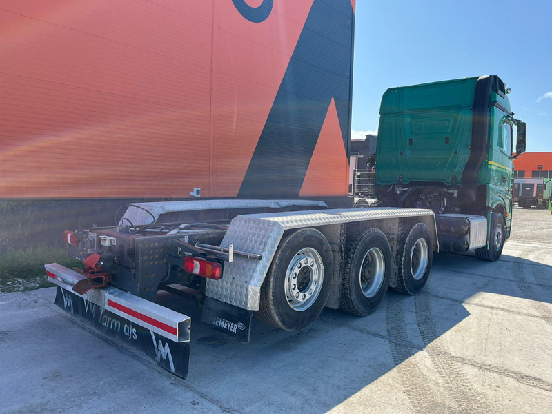 Mercedes-Benz Actros 3563 8x4*4 RETARDER / CHASSIS L=7358 mm - Camião chassi: foto 5 Mercedes-Benz Actros 3563 8x4*4 RETARDER / CHASSIS L=7358 mm - Camião chassi: foto 5