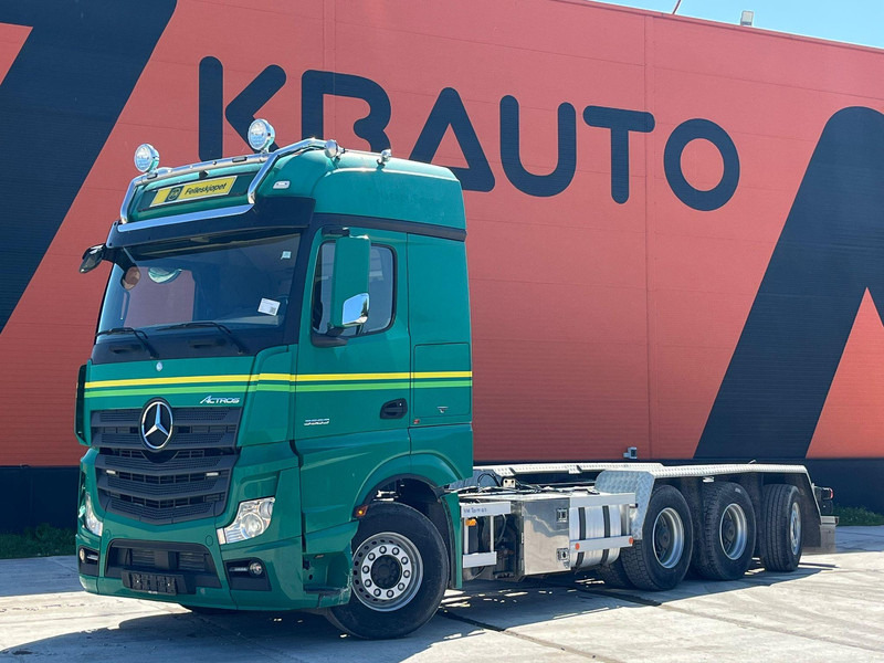 Mercedes-Benz Actros 3563 8x4*4 RETARDER / CHASSIS L=7358 mm - Camião chassi: foto 1 Mercedes-Benz Actros 3563 8x4*4 RETARDER / CHASSIS L=7358 mm - Camião chassi: foto 1