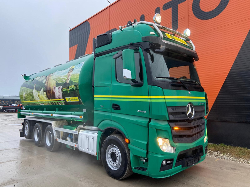 Mercedes-Benz Actros 3563 8x4*4 RETARDER / TANK 34000 l - Caminhão tanque: foto 4 Mercedes-Benz Actros 3563 8x4*4 RETARDER / TANK 34000 l - Caminhão tanque: foto 4
