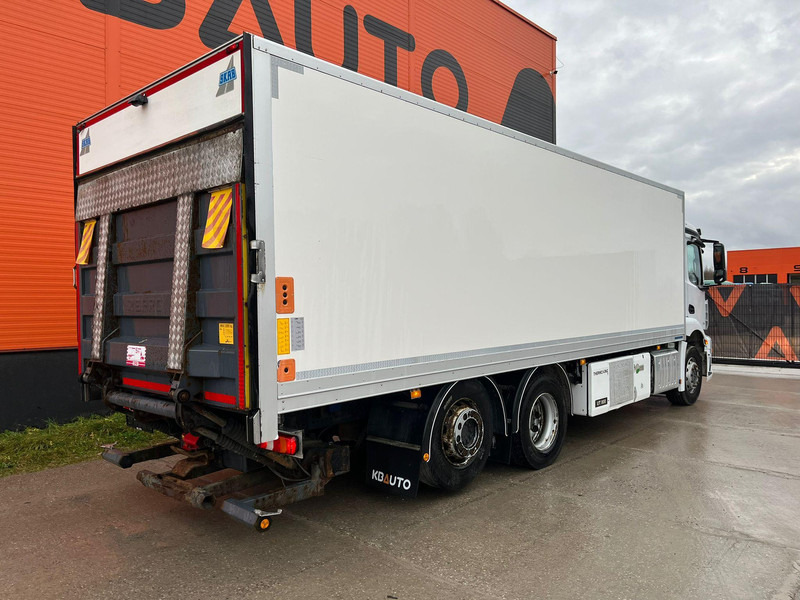 Mercedes-Benz Antos 2543 6x2*4 THERMOKING UT 800 / BOX L=7604 - Camião frigorífico: foto 5 Mercedes-Benz Antos 2543 6x2*4 THERMOKING UT 800 / BOX L=7604 - Camião frigorífico: foto 5
