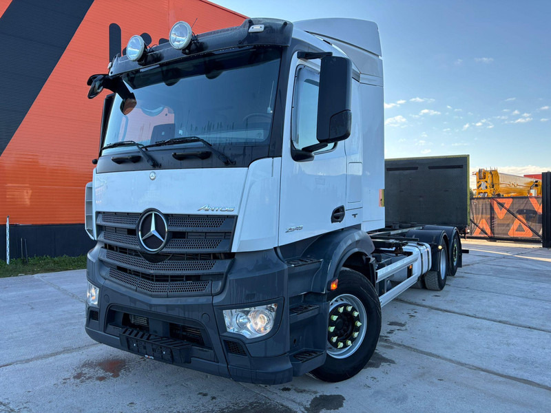 Mercedes-Benz Antos 2545 6x2 RETARDER / CHASSIS L=7812 mm - Camião chassi: foto 2 Mercedes-Benz Antos 2545 6x2 RETARDER / CHASSIS L=7812 mm - Camião chassi: foto 2