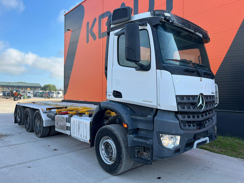 Mercedes-Benz Arocs 3232 8x4*4 ONLY 11775 KM !!! / CHASSIS L=7700 mm - Camião chassi: foto 4 Mercedes-Benz Arocs 3232 8x4*4 ONLY 11775 KM !!! / CHASSIS L=7700 mm - Camião chassi: foto 4