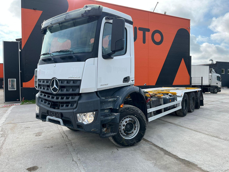 Mercedes-Benz Arocs 3232 8x4*4 ONLY 11775 KM !!! / CHASSIS L=7700 mm - Camião chassi: foto 2 Mercedes-Benz Arocs 3232 8x4*4 ONLY 11775 KM !!! / CHASSIS L=7700 mm - Camião chassi: foto 2