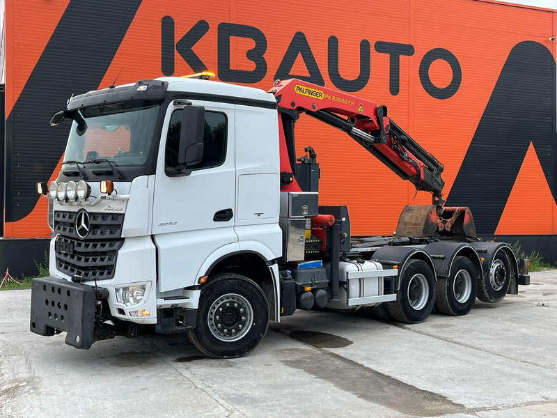 Mercedes-Benz Arocs 3242 8x4 + PK22002 - Camião polibenne, Camião grua: foto 2 Mercedes-Benz Arocs 3242 8x4 + PK22002 - Camião polibenne, Camião grua: foto 2
