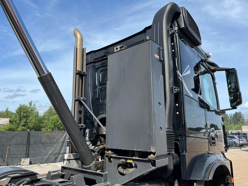 Camião basculante Mercedes-Benz Arocs 3253 8x4 RETARDER / SNOW PLOW EQUIPMENT: foto 16