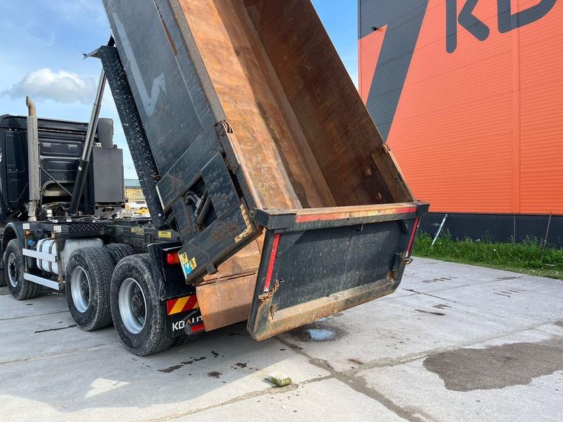 Camião basculante Mercedes-Benz Arocs 3253 8x4 RETARDER / SNOW PLOW EQUIPMENT: foto 12