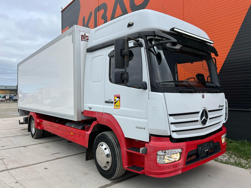 Mercedes-Benz Atego 1224 4x2 NEW ENGINE ! / BOX L=7548 mm - Camião furgão: foto 3 Mercedes-Benz Atego 1224 4x2 NEW ENGINE ! / BOX L=7548 mm - Camião furgão: foto 3